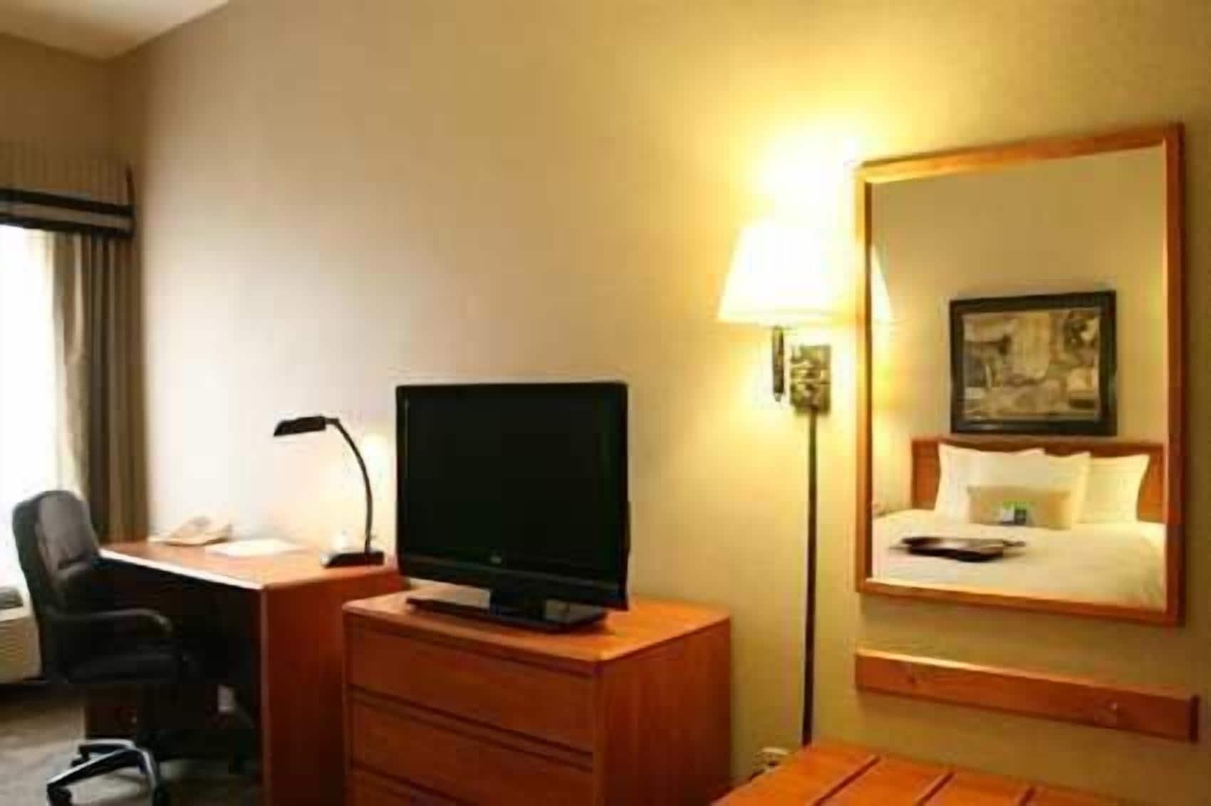 Hampton Inn Columbus/Taylorsville Edinburgh Exteriör bild