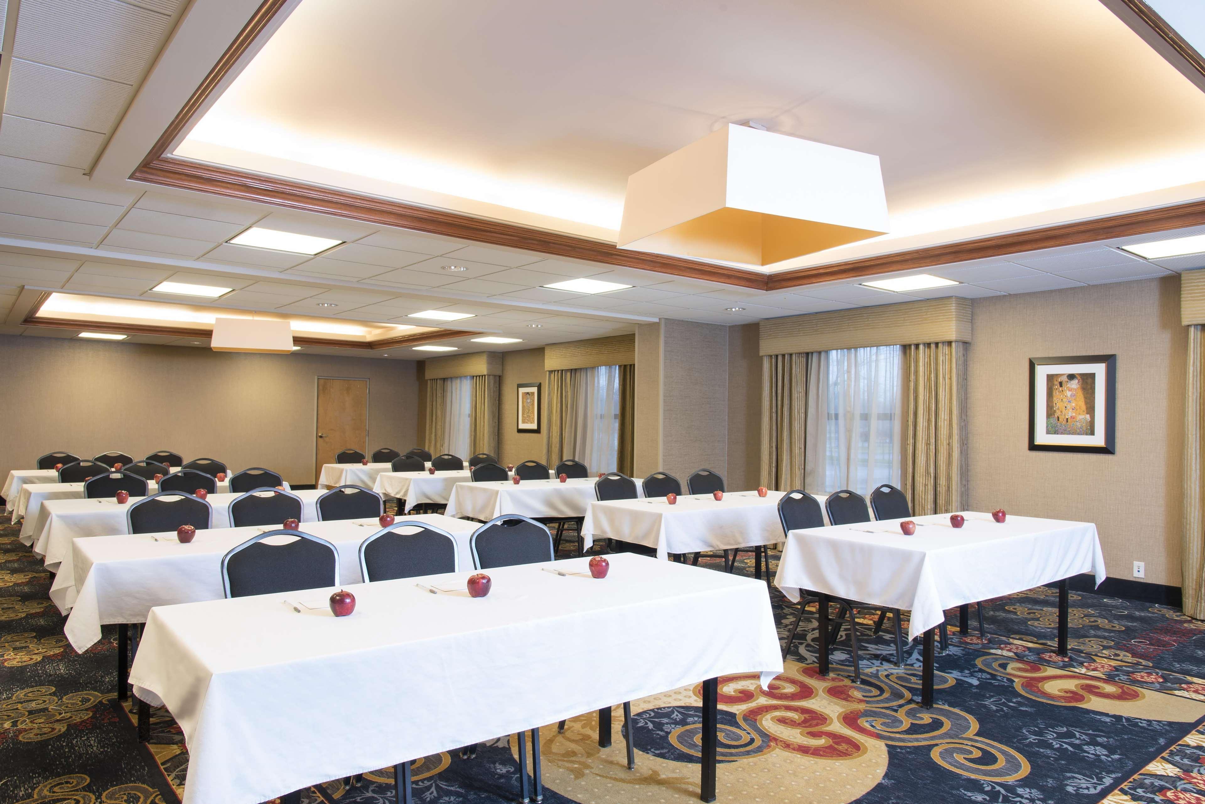 Hampton Inn Columbus/Taylorsville Edinburgh Exteriör bild